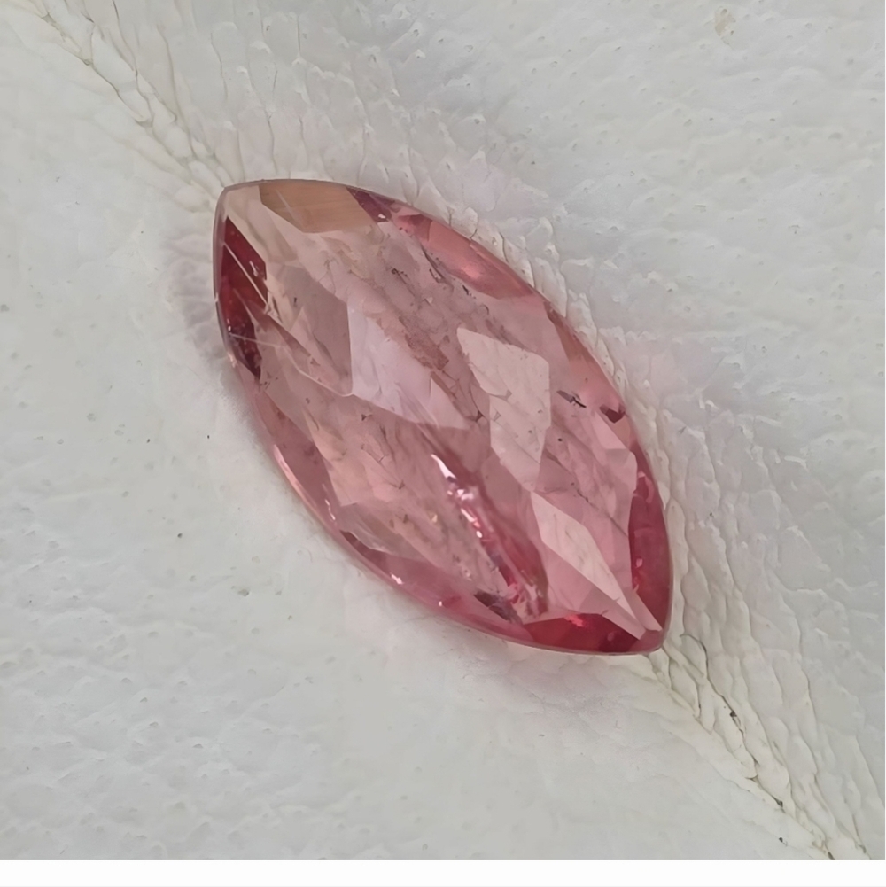 0.78 ct Natural Pink Tourmaline - Picture 3 of 3